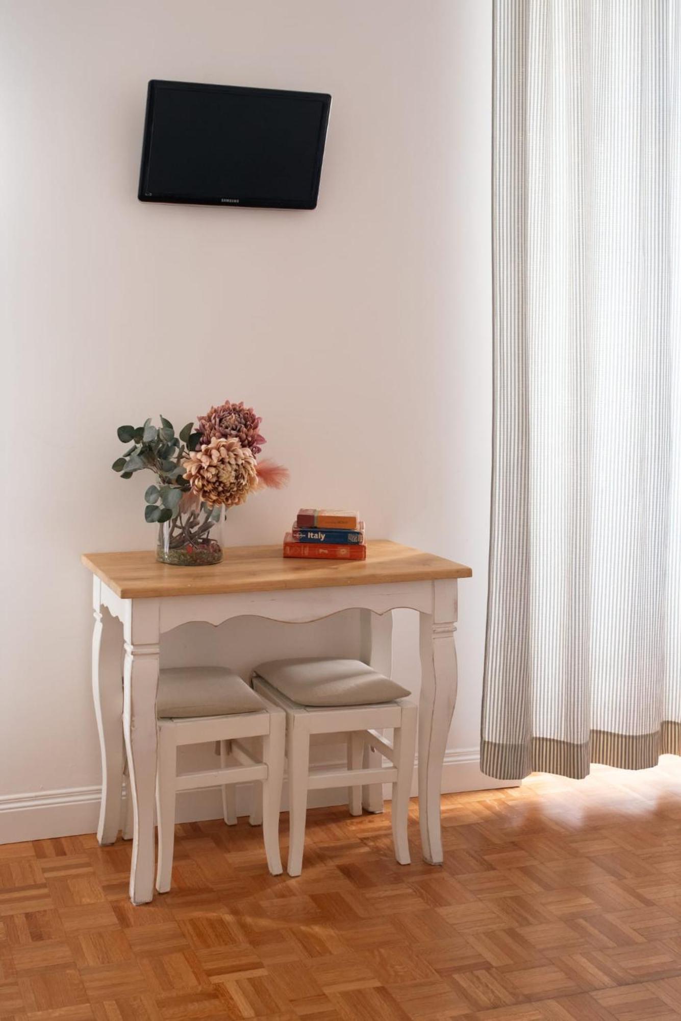 Residenza I Rioni Guesthouse Roma Ngoại thất bức ảnh