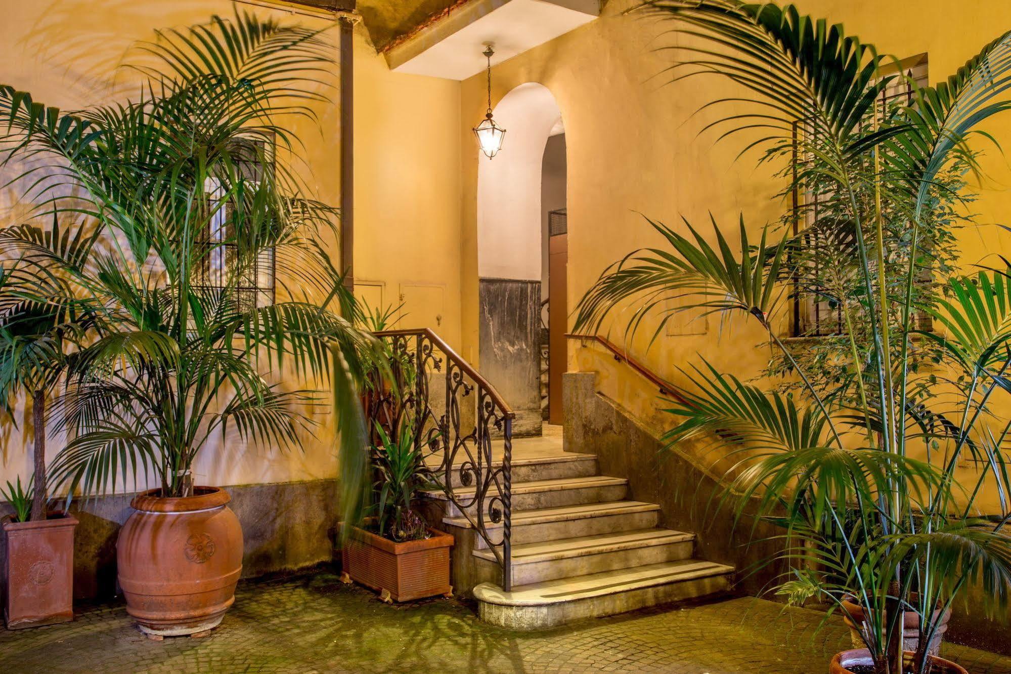 Residenza I Rioni Guesthouse Roma Ngoại thất bức ảnh